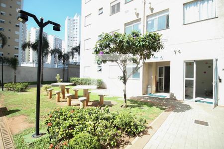 Apartamento à venda com 44m², 2 quartos e sem vagaÁrea comum