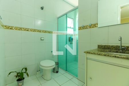 Casa à venda com 190m², 3 quartos e 5 vagasBanheiro da Suíte 2