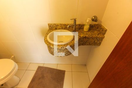 Casa à venda com 190m², 3 quartos e 5 vagasBanheiro de serviço