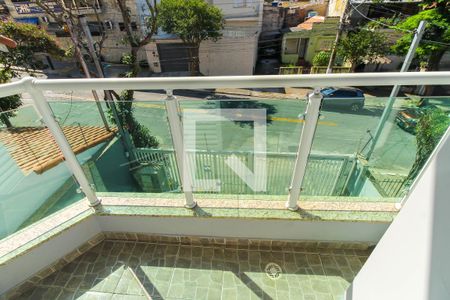 Casa à venda com 190m², 3 quartos e 5 vagasVaranda da Suíte 2