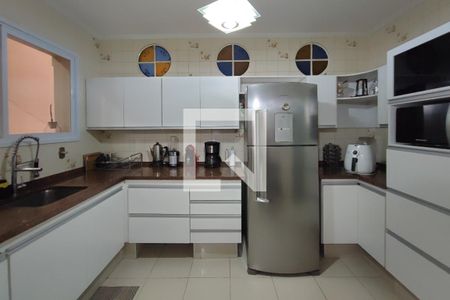 Casa à venda com 340m², 3 quartos e 4 vagasCozinha