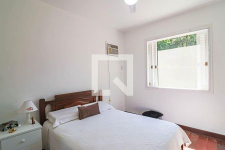 Casa à venda com 750m², 3 quartos e 2 vagas Casa à venda com 750m², 3 quartos e 2 vagasQuarto 2