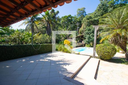 Casa à venda com 750m², 3 quartos e 2 vagas Casa à venda com 750m², 3 quartos e 2 vagasÁrea Externa