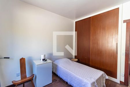 Casa à venda com 750m², 3 quartos e 2 vagas Casa à venda com 750m², 3 quartos e 2 vagasQuarto 3