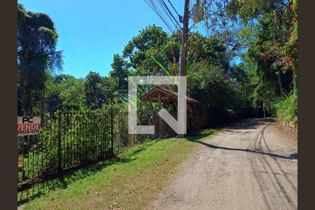 Casa à venda com 750m², 3 quartos e 2 vagas Casa à venda com 750m², 3 quartos e 2 vagasVista da Rua