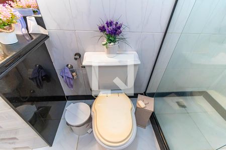 Casa à venda com 750m², 3 quartos e 2 vagas Casa à venda com 750m², 3 quartos e 2 vagasBanheiro Social