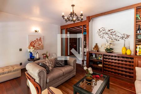Sala de casa à venda com 3 quartos, 750m² em Vila Progresso, Niterói