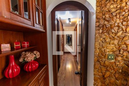 Casa à venda com 750m², 3 quartos e 2 vagas Casa à venda com 750m², 3 quartos e 2 vagasSala