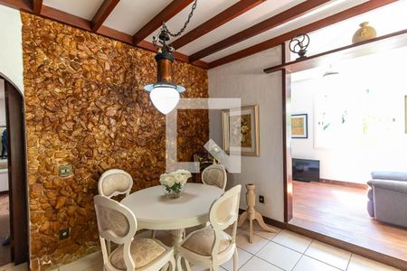 Sala de casa à venda com 3 quartos, 750m² em Vila Progresso, Niterói