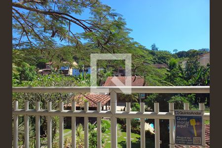 Casa à venda com 750m², 3 quartos e 2 vagas Casa à venda com 750m², 3 quartos e 2 vagasFachada e