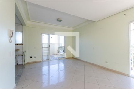 Sala de casa de condomínio para alugar com 4 quartos, 185m² em Vila Pereira Barreto, São Paulo