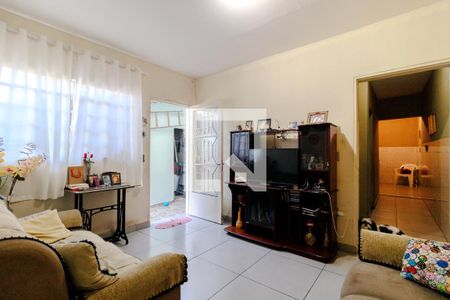 Sala de casa para alugar com 2 quartos, 140m² em Jardim Saporito, Taboão da Serra