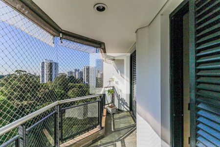 Apartamento à venda com 350m², 4 quartos e 3 vagasVaranda Suíte 1