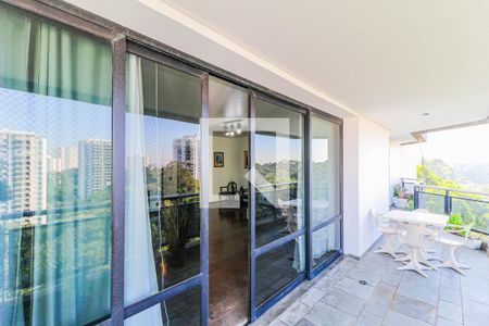 Apartamento à venda com 350m², 4 quartos e 3 vagasVaranda