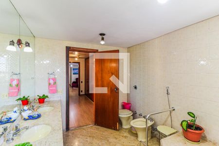 Apartamento à venda com 350m², 4 quartos e 3 vagasBanheiro Suíte 4