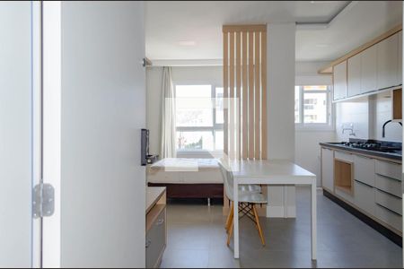 Sala / Cozinha / Quarto de apartamento para alugar com 1 quarto, 30m² em Trindade, Florianópolis