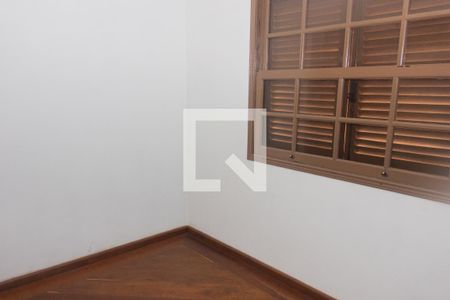 Casa à venda com 220m², 4 quartos e 3 vagasQuarto 2