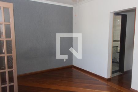 Quarto 1  de casa à venda com 4 quartos, 220m² em Jardim Triana, São Paulo