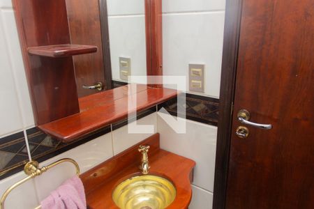 Casa à venda com 220m², 4 quartos e 3 vagasBanheiro 3