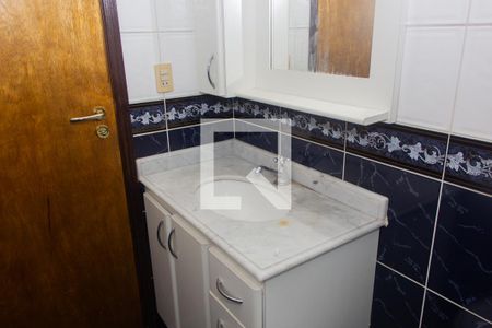 Casa à venda com 220m², 4 quartos e 3 vagasBanheiro 2