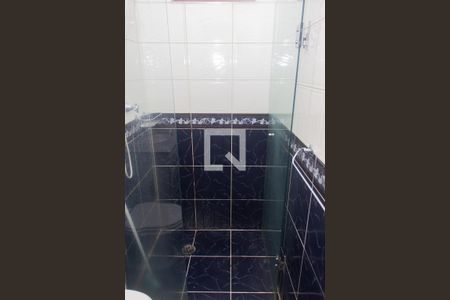 Casa à venda com 220m², 4 quartos e 3 vagasBanheiro 2