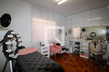Quarto de casa à venda com 4 quartos, 210m² em Renascença, Belo Horizonte