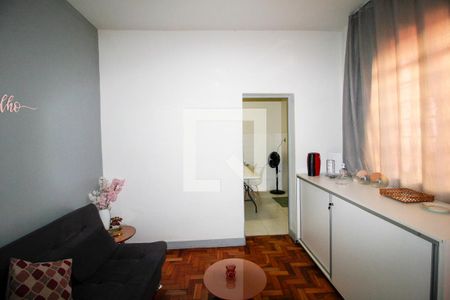 Sala de casa à venda com 4 quartos, 210m² em Renascença, Belo Horizonte
