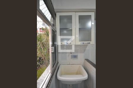 Apartamento à venda com 61m², 2 quartos e 1 vagaÁrea de Serviço