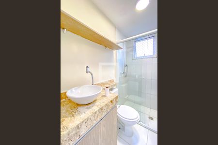 Apartamento para alugar com 66m², 3 quartos e 2 vagasBanheiro