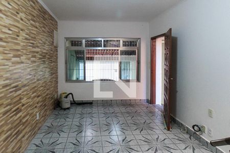 Sala de casa para alugar com 3 quartos, 115m² em Vila California, São Paulo