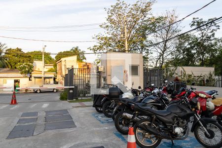 Apartamento para alugar com 42m², 2 quartos e 1 vagaFachada e portaria