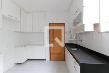 Apartamento à venda com 90m², 2 quartos e 2 vagas Apartamento à venda com 90m², 2 quartos e 2 vagasCozinha