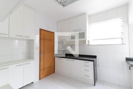 Apartamento à venda com 90m², 2 quartos e 2 vagas Apartamento à venda com 90m², 2 quartos e 2 vagasCozinha