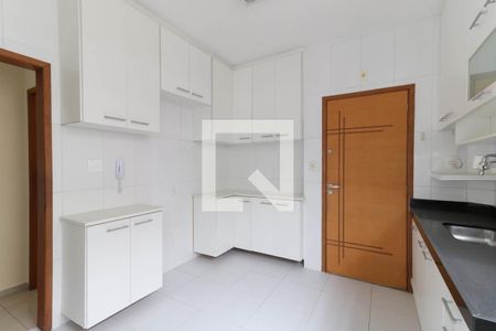 Apartamento à venda com 90m², 2 quartos e 2 vagas Apartamento à venda com 90m², 2 quartos e 2 vagasCozinha