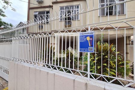 Apartamento à venda com 90m², 2 quartos e 2 vagas Apartamento à venda com 90m², 2 quartos e 2 vagasFachada do Condomínio com placa