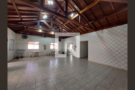 Apartamento para alugar com 50m², 2 quartos e 1 vaga Apartamento para alugar com 50m², 2 quartos e 1 vagaÁrea comum - Salão de festas