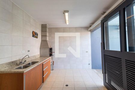 Casa à venda com 330m², 3 quartos e 2 vagasLavanderia