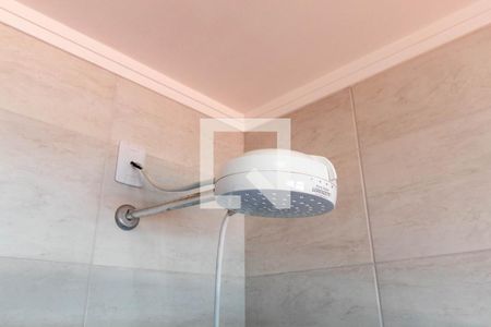 Casa à venda com 330m², 3 quartos e 2 vagasChuveiro