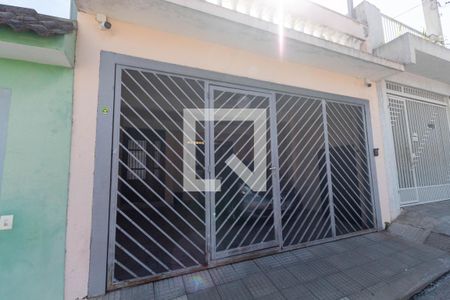 Casa à venda com 330m², 3 quartos e 2 vagasFachada