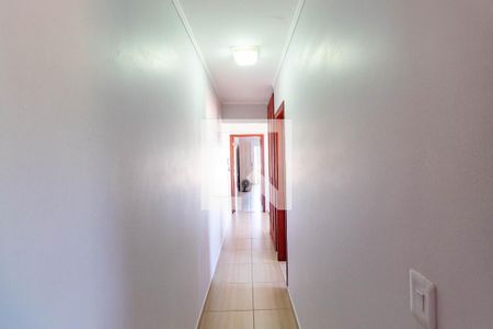 Casa à venda com 330m², 3 quartos e 2 vagasCorredor