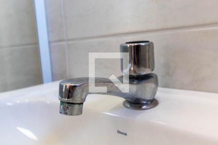 Casa à venda com 330m², 3 quartos e 2 vagasBanheiro - torneira