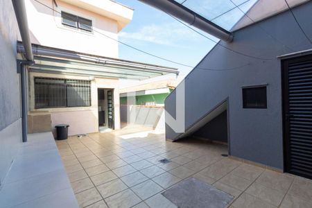Casa à venda com 330m², 3 quartos e 2 vagasQuintal