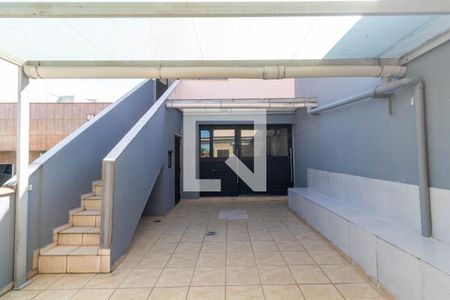 Casa à venda com 330m², 3 quartos e 2 vagasQuintal