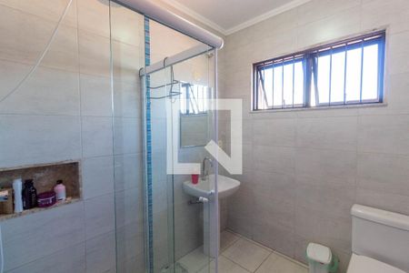 Casa à venda com 330m², 3 quartos e 2 vagasBanheiro da Suíte 3