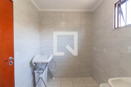 Casa à venda com 330m², 3 quartos e 2 vagasBanheiro da Suíte 1