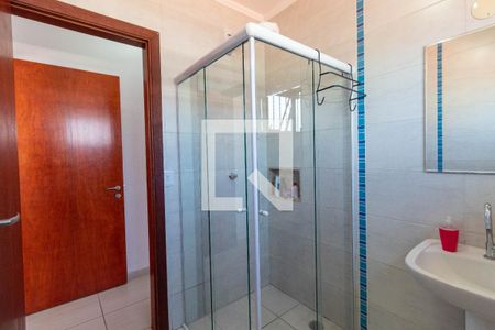 Casa à venda com 330m², 3 quartos e 2 vagasBanheiro da Suíte 3