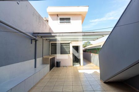 Casa à venda com 330m², 3 quartos e 2 vagasQuintal
