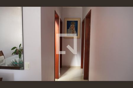 Corredor de casa à venda com 3 quartos, 137m² em Torres de São José, Jundiaí