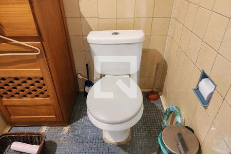 Casa à venda com 300m², 4 quartos e 2 vagasBanheiro