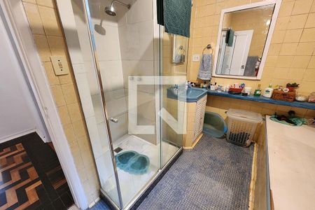 Casa à venda com 300m², 4 quartos e 2 vagasBanheiro